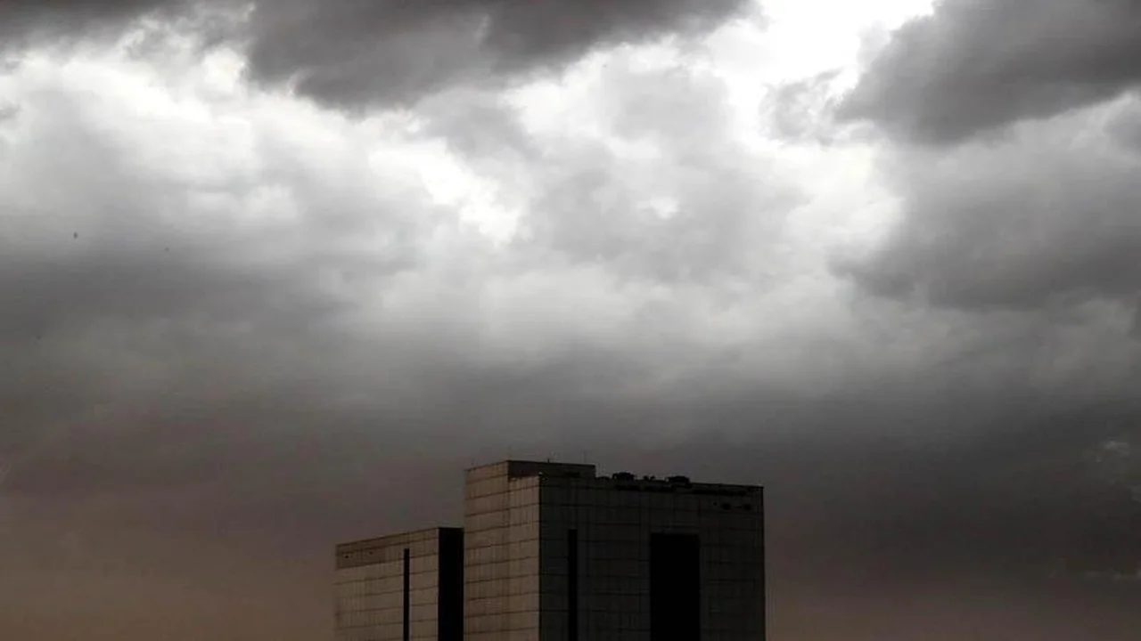 الأرصاد السودانية تحذر من سيول وأمطار غزيرة في عدة ولايات